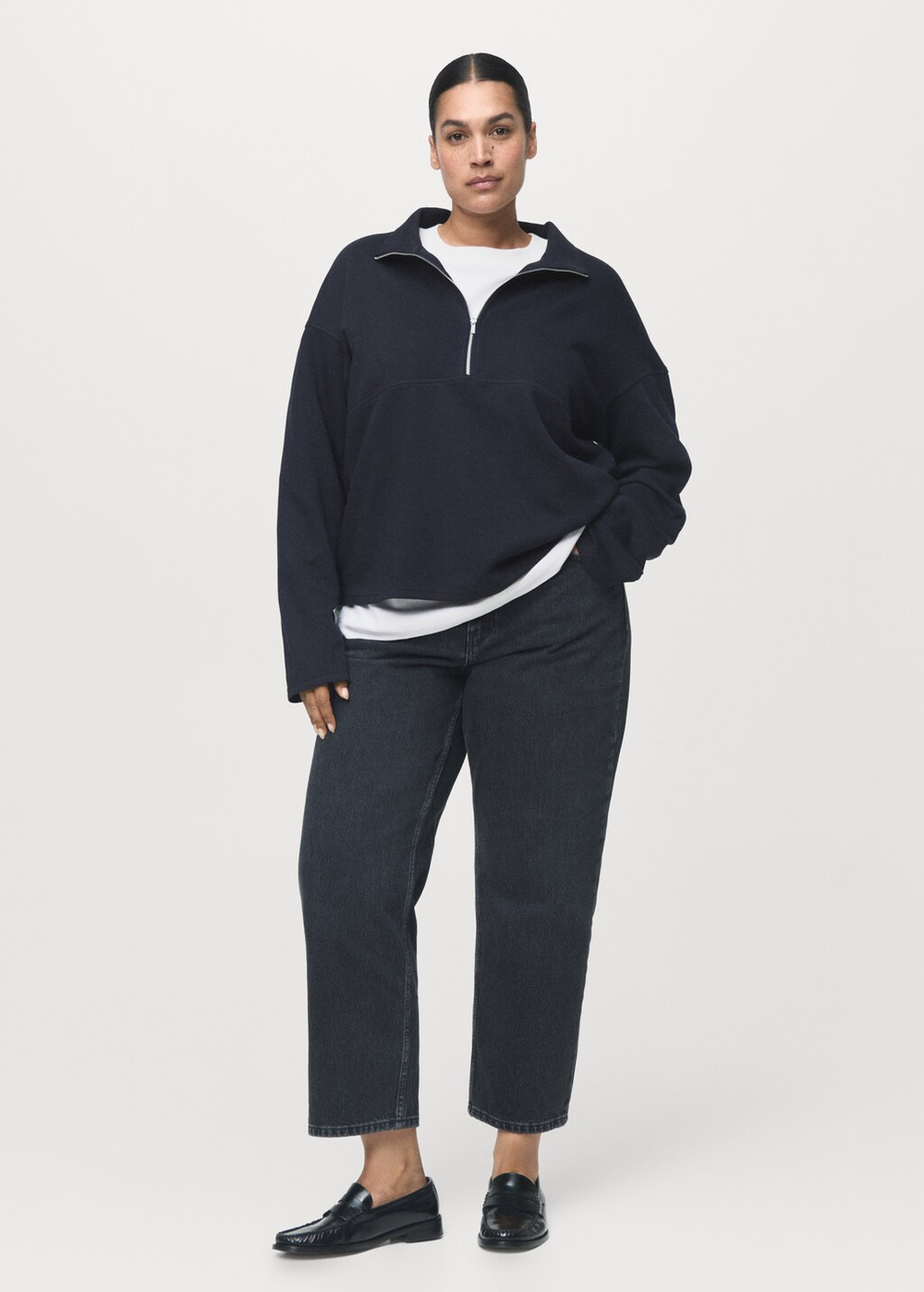 Толстовка с высоким воротником и молнией