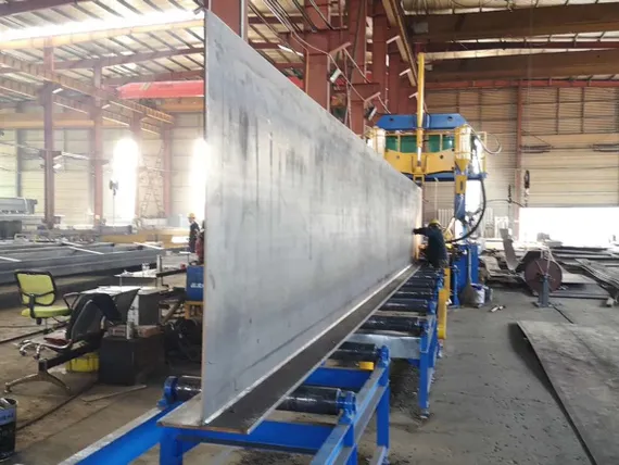 Автоматизированные линии 3 в 1 для сборки, сварки и правки двутавровых балок серии INPHJ, INTEGRAL