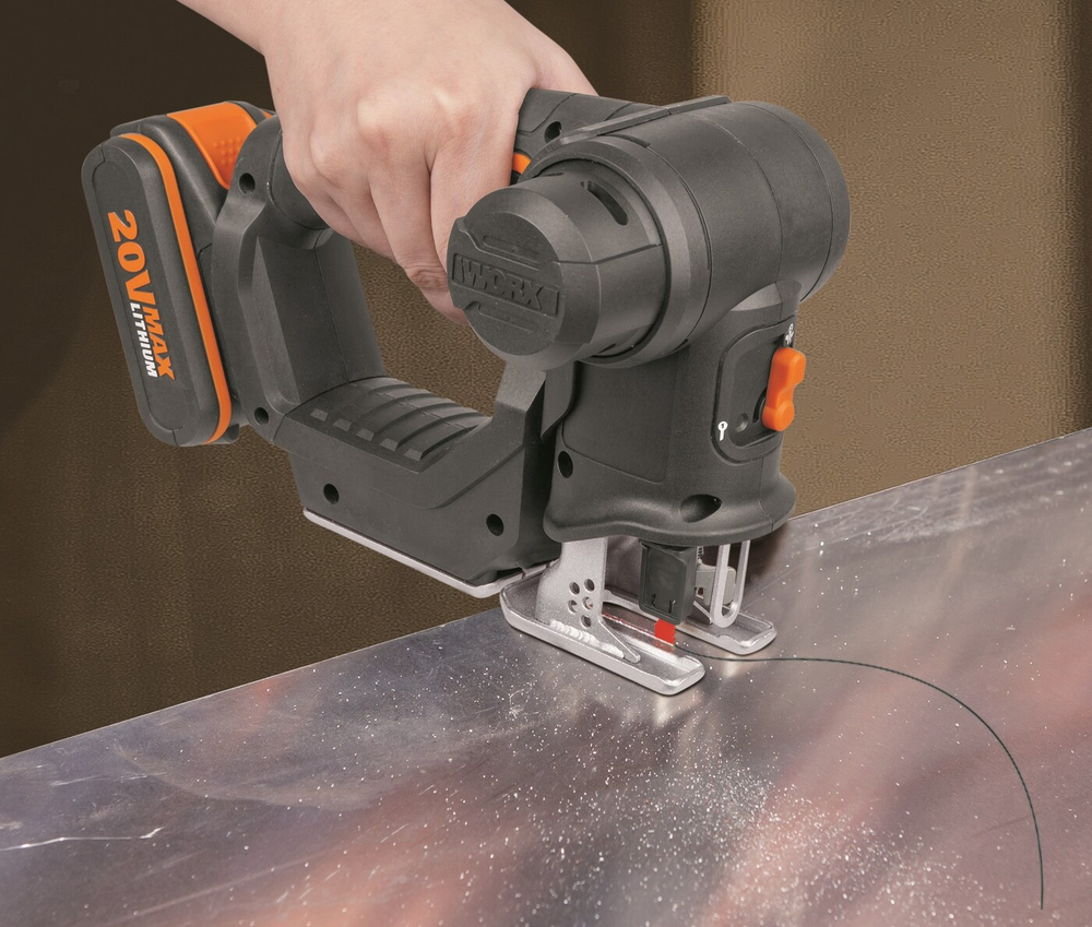 Лобзик-сабельная пила аккумуляторный WORX WX550 Axis