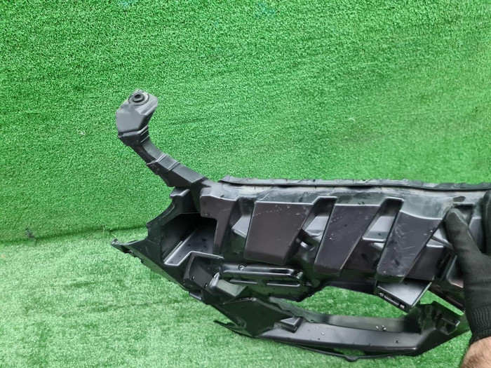 Кронштейн переднего бампера лев. BMW X6M F96 19-23