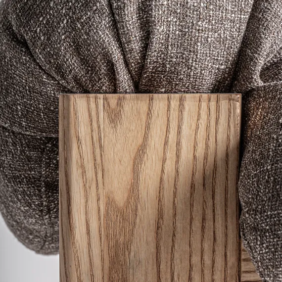 Современное кресло Hesse