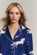 Костюм двойка с лошадьми - S размер