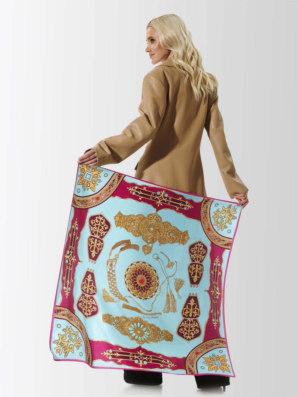 Платок «Горянка» 100% шёлк голубой