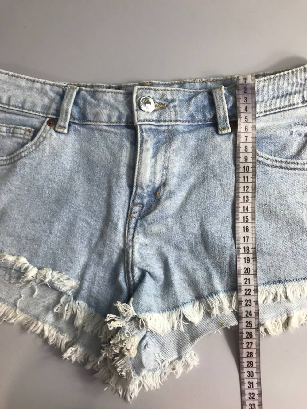 Шорты H&M короткие, маркировка 38, визуально на 44 размер