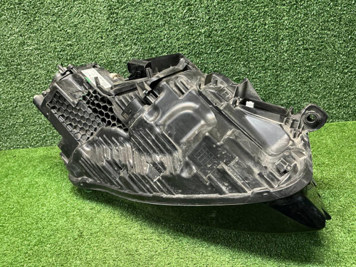 Фара левая VW Touareg 3 (2018-2023) LED