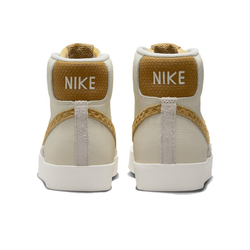 Кроссовки Nike Blazer Mid ‘77 'Waffle' FZ4040-113