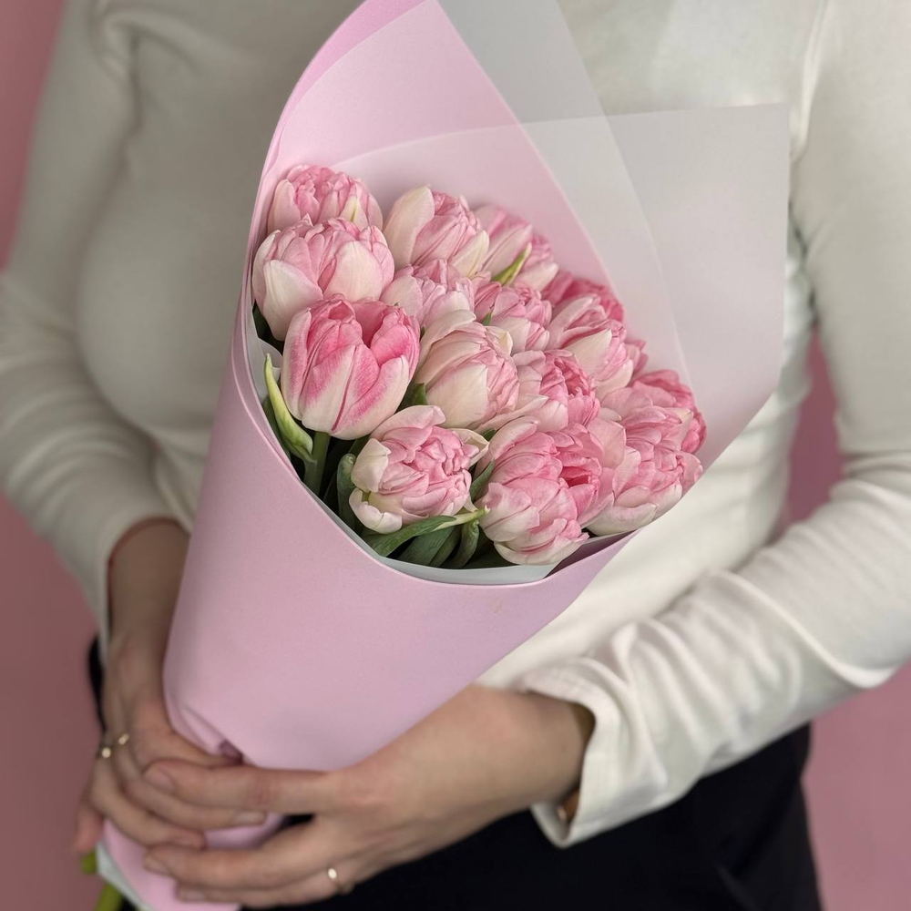 Букет из 15 розовых тюльпанов