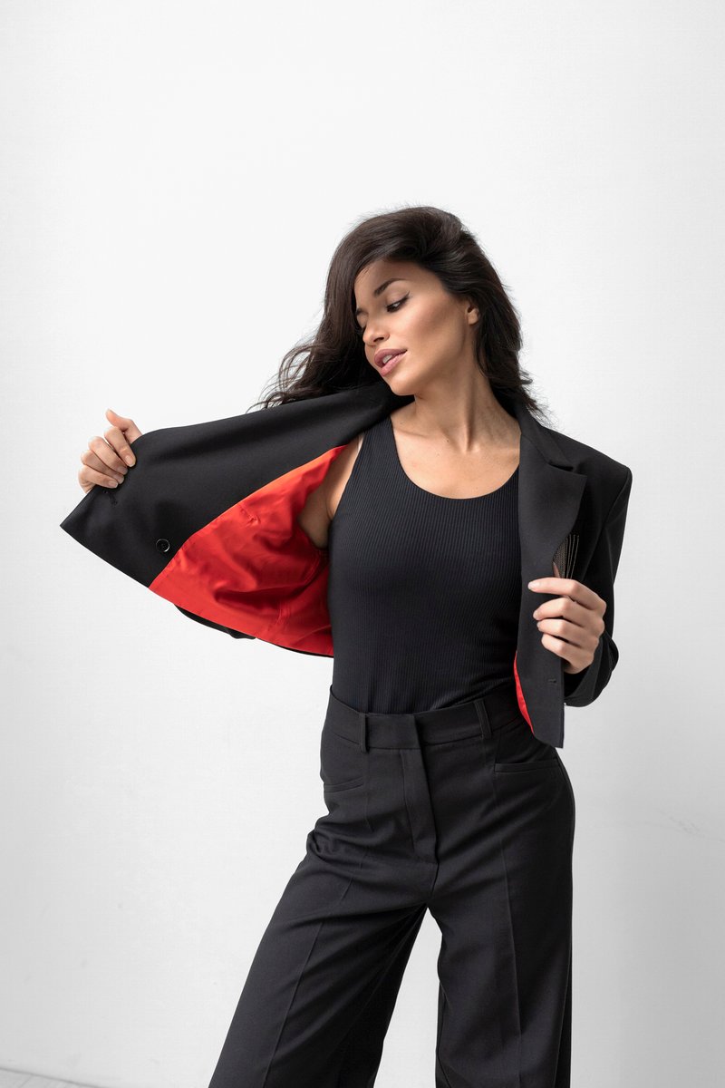 Кроп-жакет Ravelynn