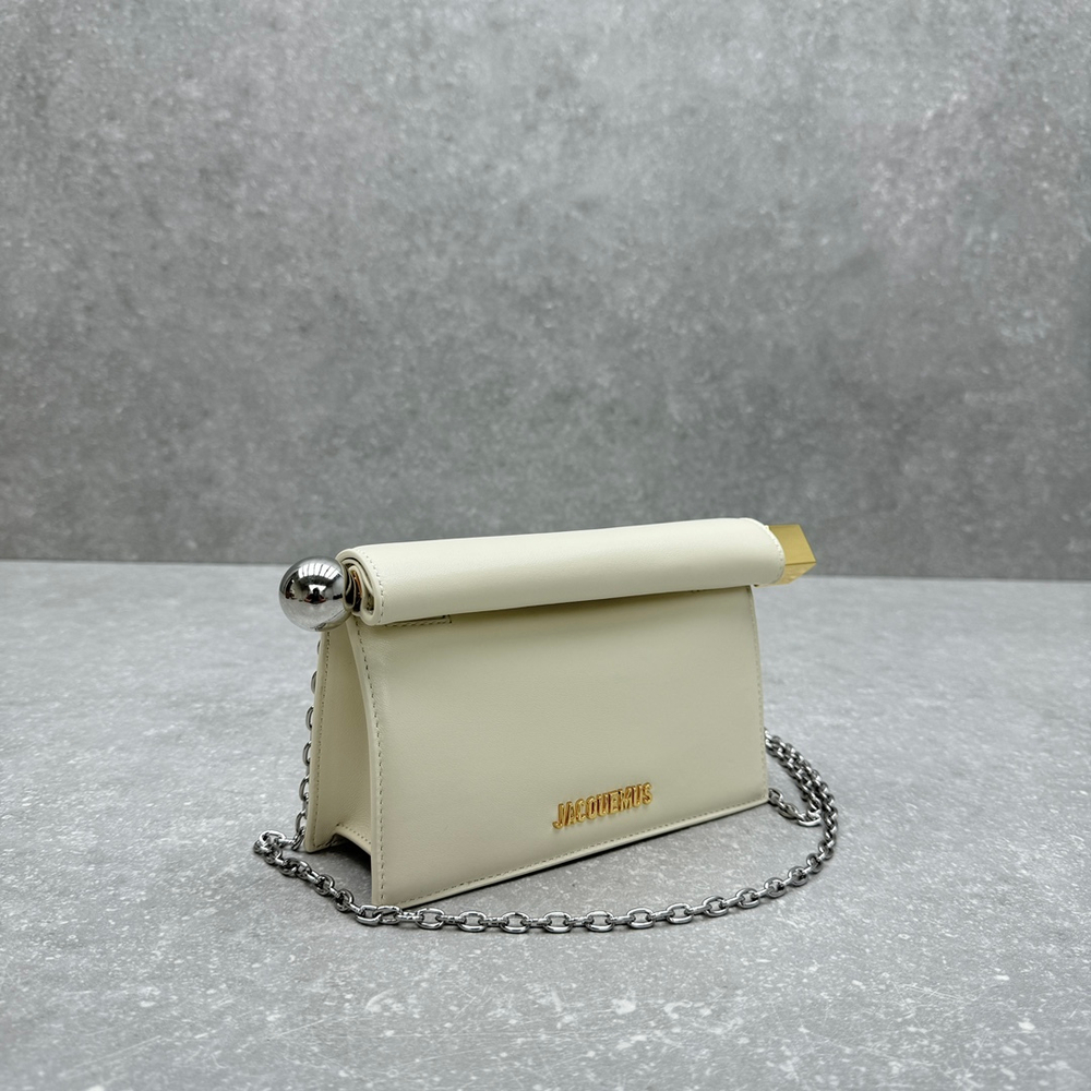 Jacquemus Rond Carre 19 cm