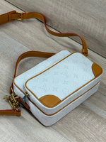Сумка-мессенджер Louis Vuitton