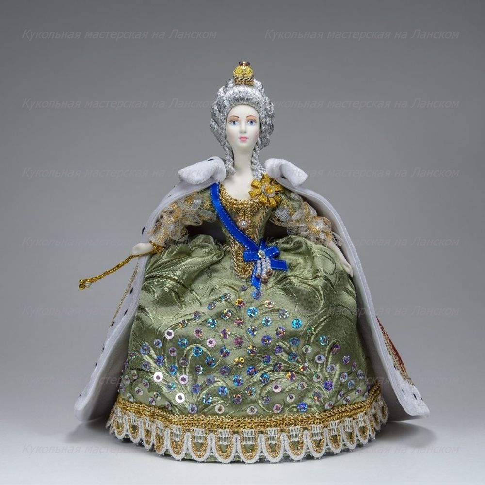 Вид спереди