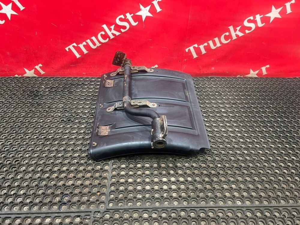 Крыло заднее левое передняя часть