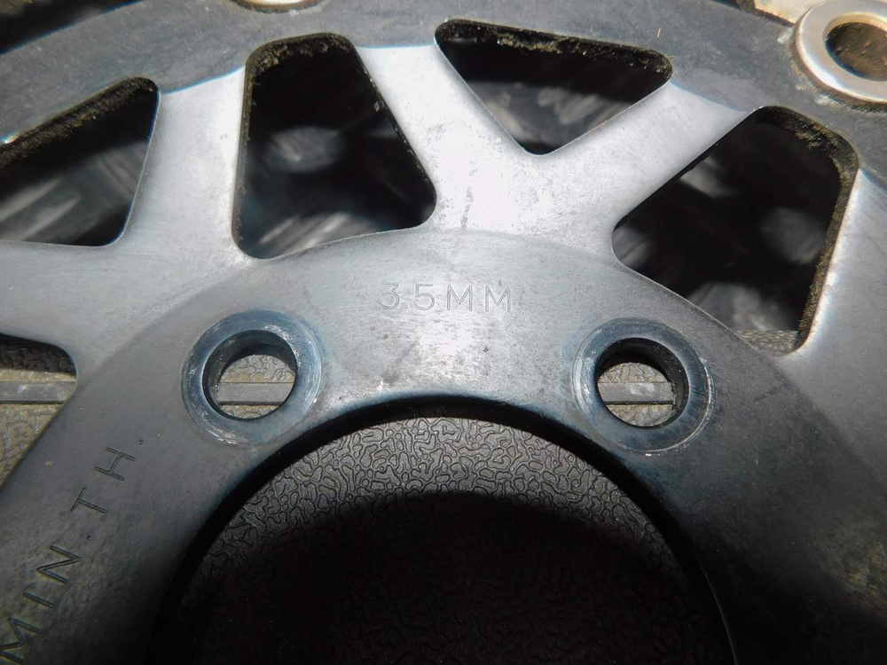 Диски тормозные передние Kawasaki ZZR 400 98 052951