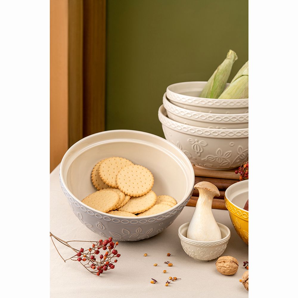 Миска серого цвета с рельефным узором Ягоды Тайги из коллекции Russian North, 2,8 л