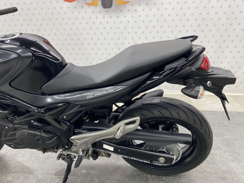 Suzuki Gladius SFV400 , 2015