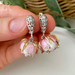 LEFIREL' Серьги серебряные женские "Весна" с цветами из муранского стекла / ювелирные украшения из родированного серебра 925