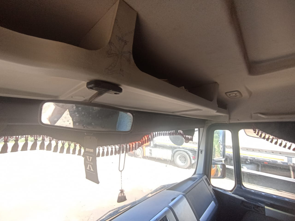 Shacman (Shaanxi) SX* 6x4 Самосвал SX3258DR384 (Дизельный, 9,7 л, 336 л.с., МТ)
