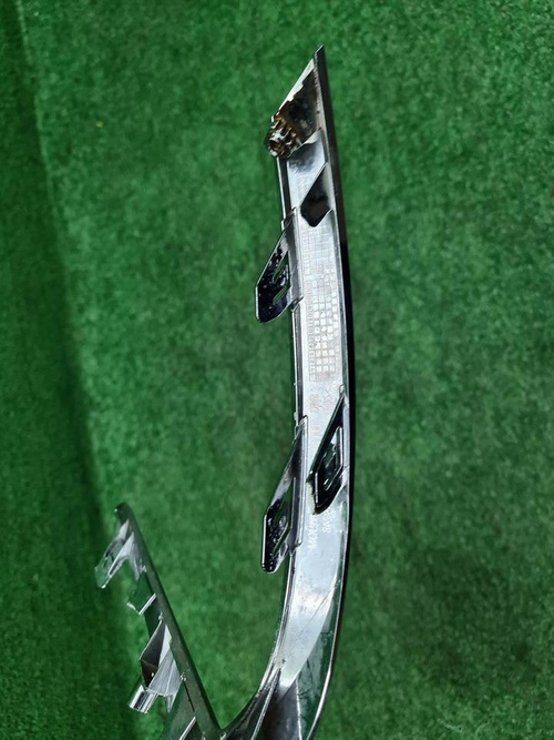 Молдинг переднего бампера Hyundai Sonata 8 (19-23)