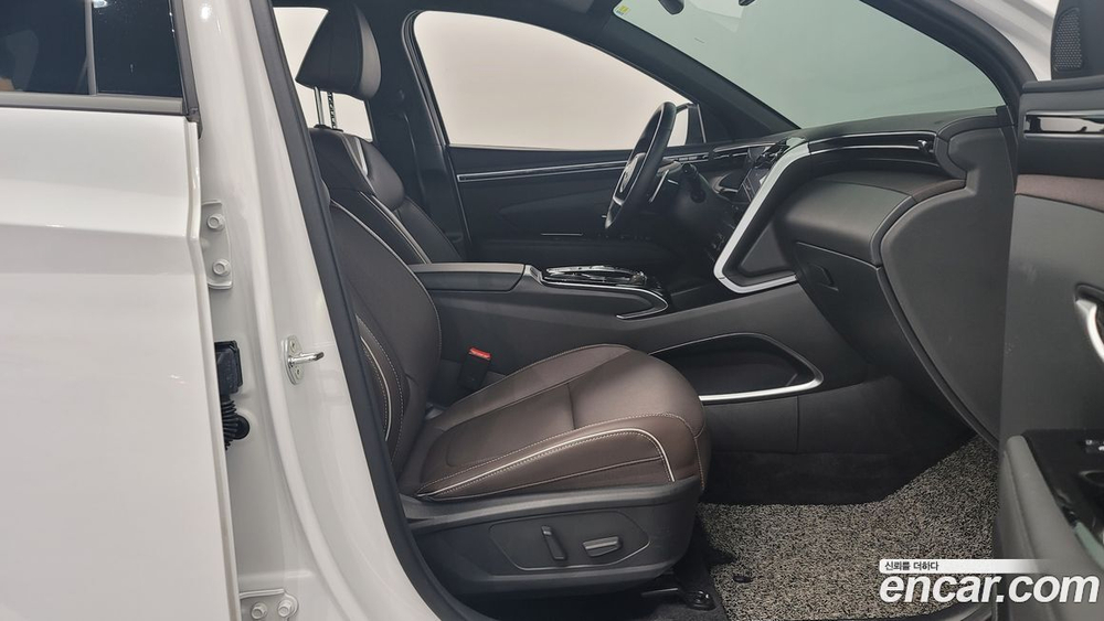 Hyundai Tucson (NX4) Бензин 1.6 Turbo 4WD (03.2023)