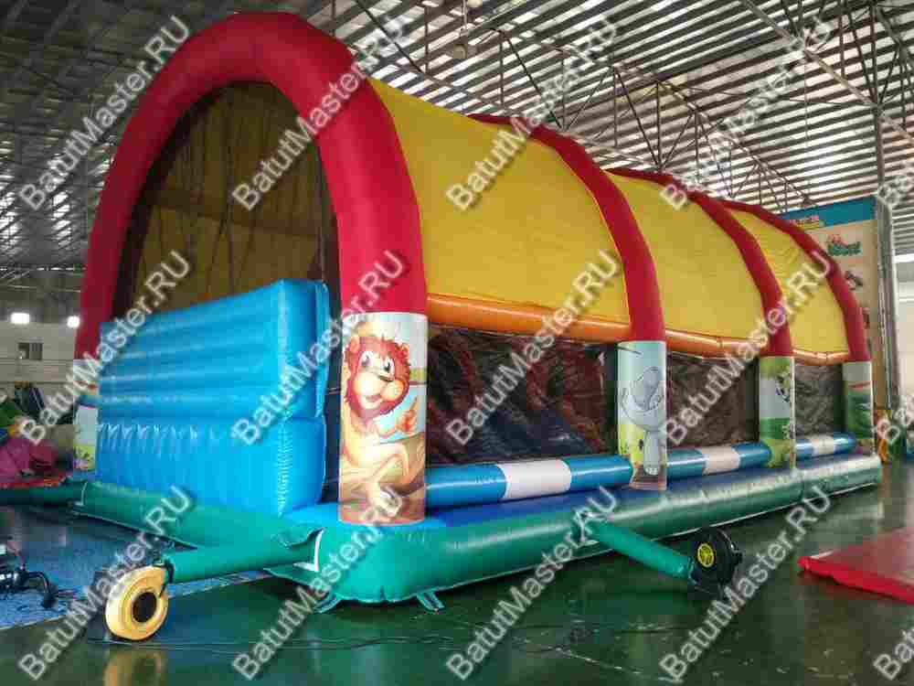 Коммерческий надувной батут "Зверята с крышей 2" 11*7*6 м