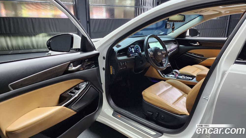 Kia K7 (Cadenza) Premier Hybrid Noblesse (11.2019)