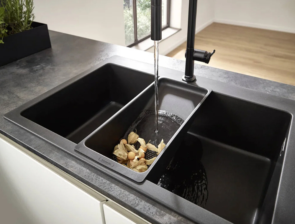 Смеситель для кухни Hansgrohe Talis M54 72802670 черный матовый
