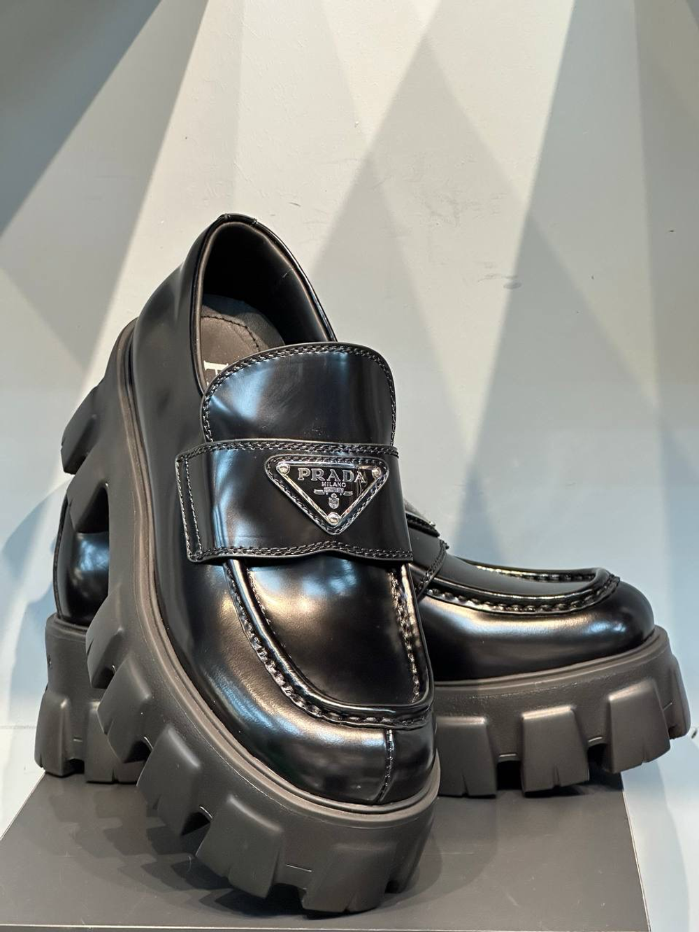 Ботинки Prada