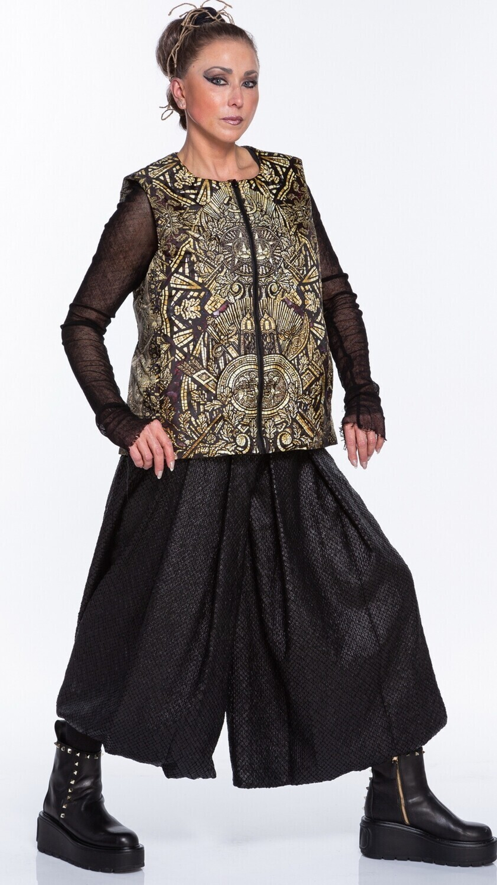 Двусторонний жилет "Три Империи", по мотивам мозаики «Русское оружие»