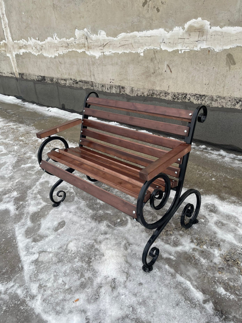 Скамейка "Лоза с подлокотником" 1 метр