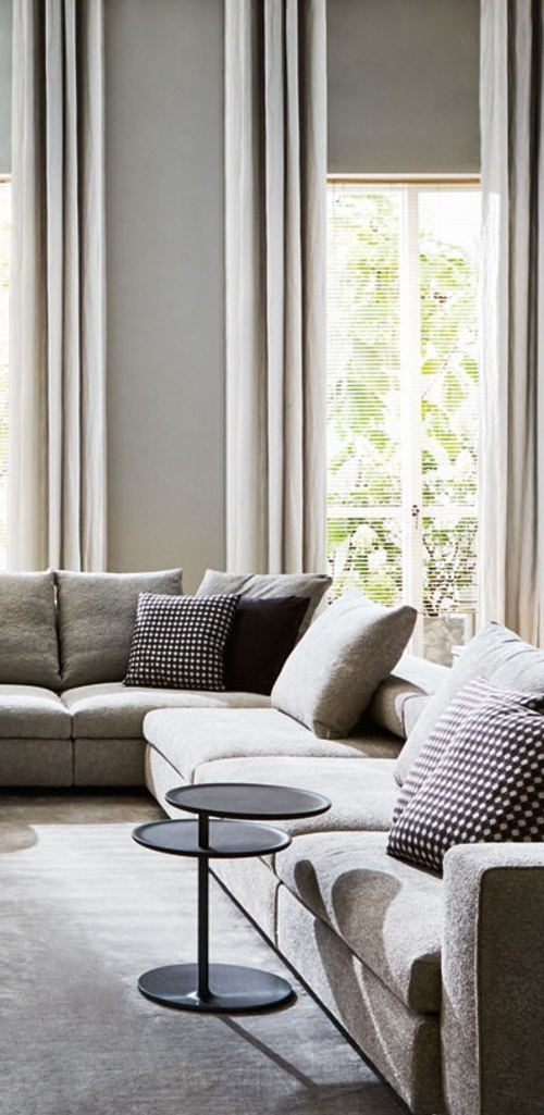 Стол малый Vicino MOLTENI цвет Pewter