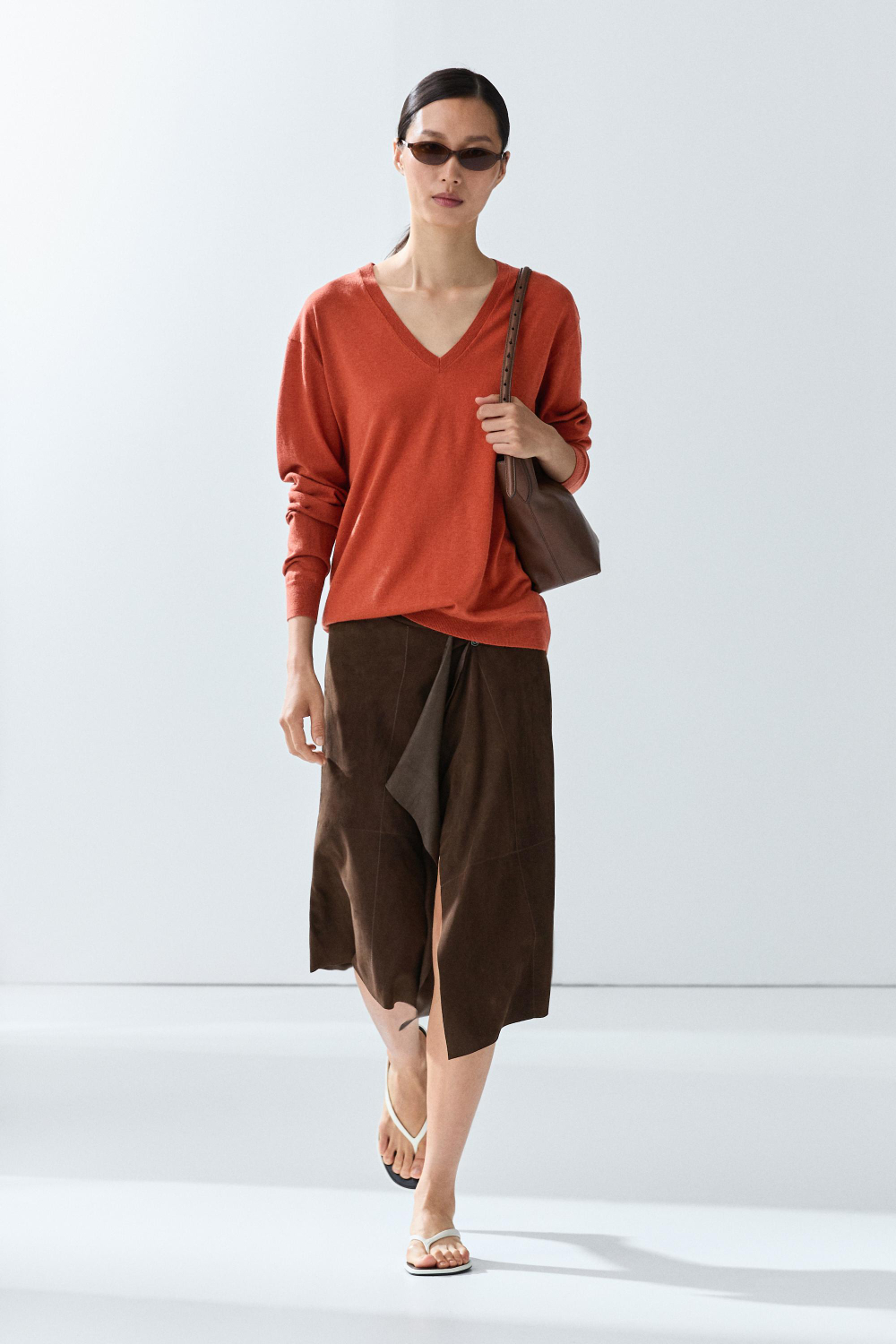 Massimo Dutti Джемпер из шерсти с V-образным вырезом, жжено-оранжевый