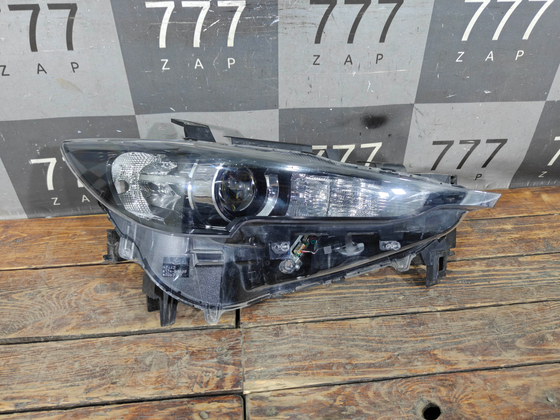 Фара правая LED Mazda CX-5 2 (KF) 17-нв Б/У Оригинал KB8M51031C