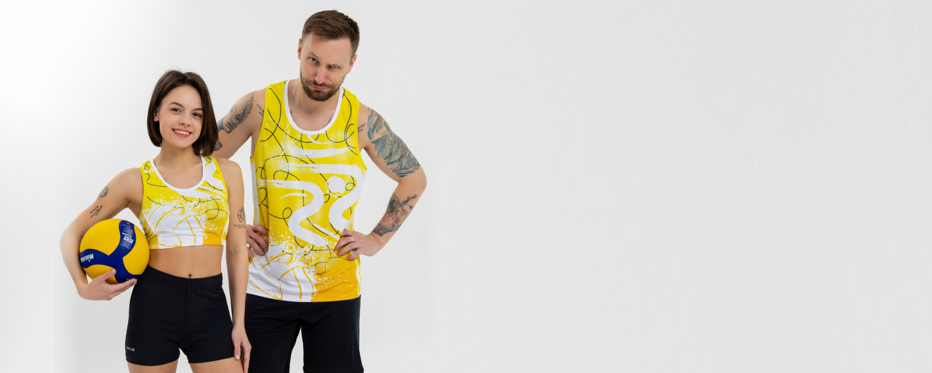 Культовые пляжки в новых дизайнах