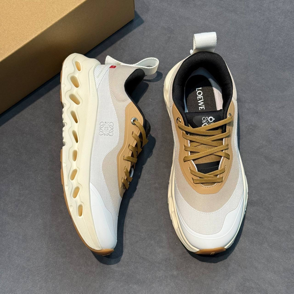 Кроссовки Loewe