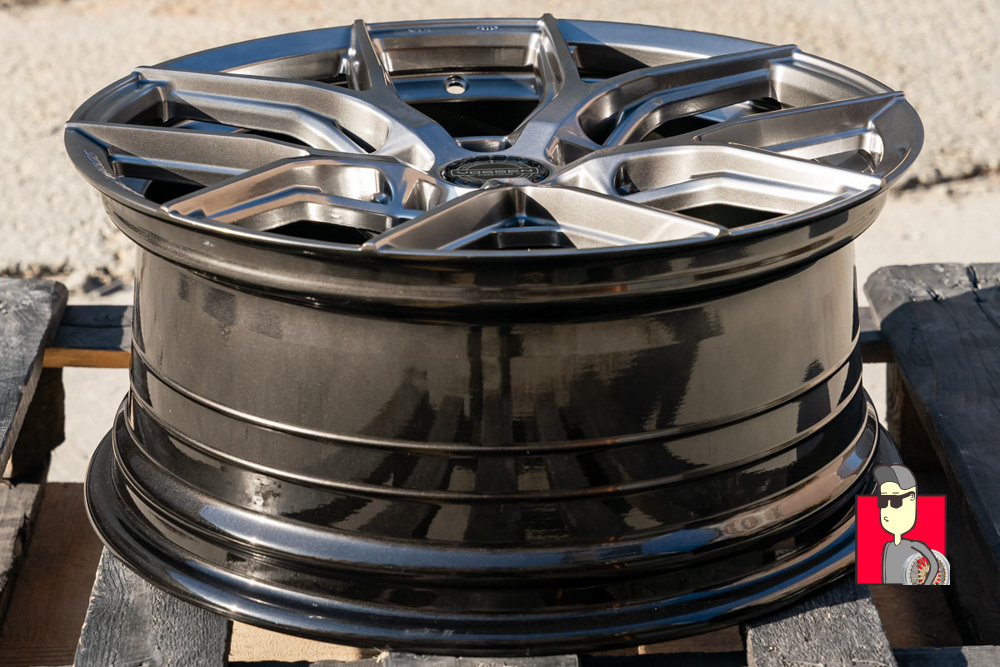 Комплект дисков Vossen HF-5 17x7.5 et35 5x114.3