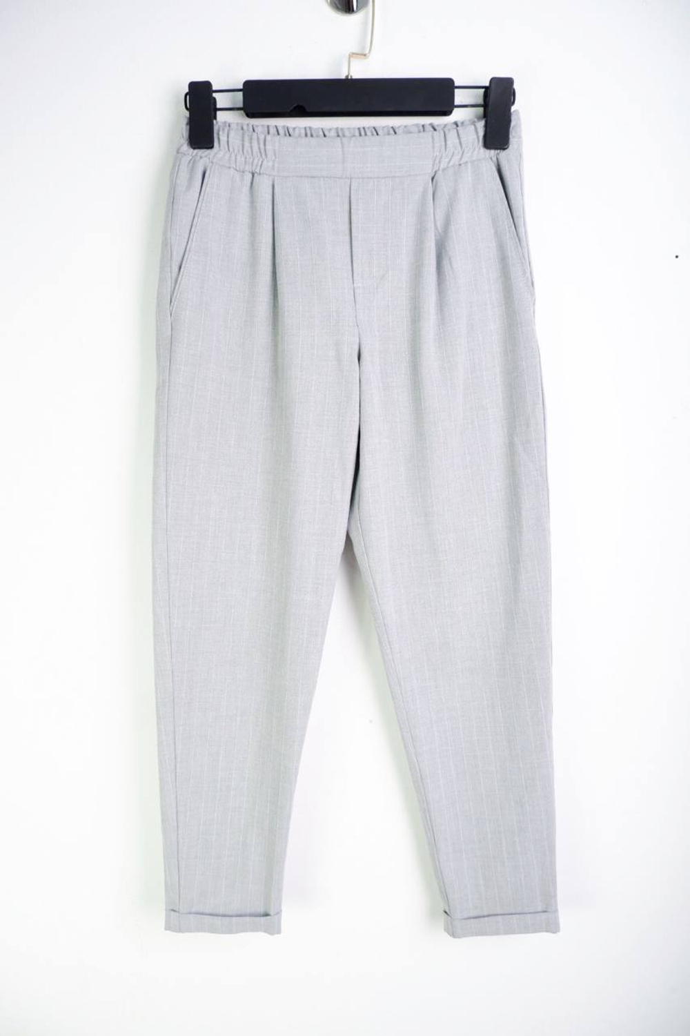 Брюки Bershka свободного кроя, маркировка XS, визуально на 42 размер