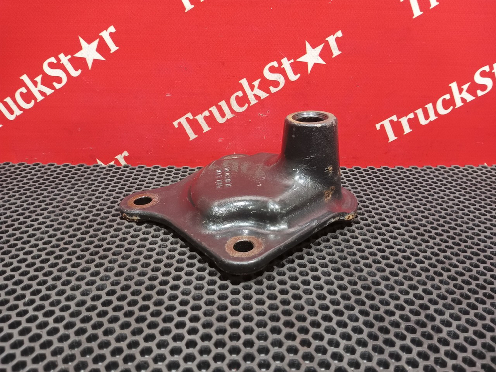 Кронштейн цилиндра подъема кабины