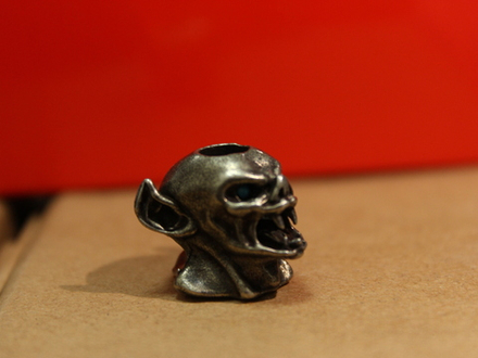 Темлячная бусина "Упырь", желтый метал