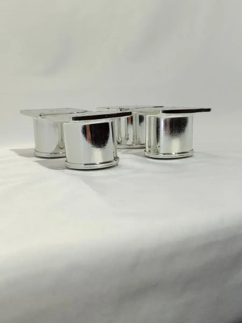 Мебельные ножки пластиковые для дивана шкафа тумбочки комода