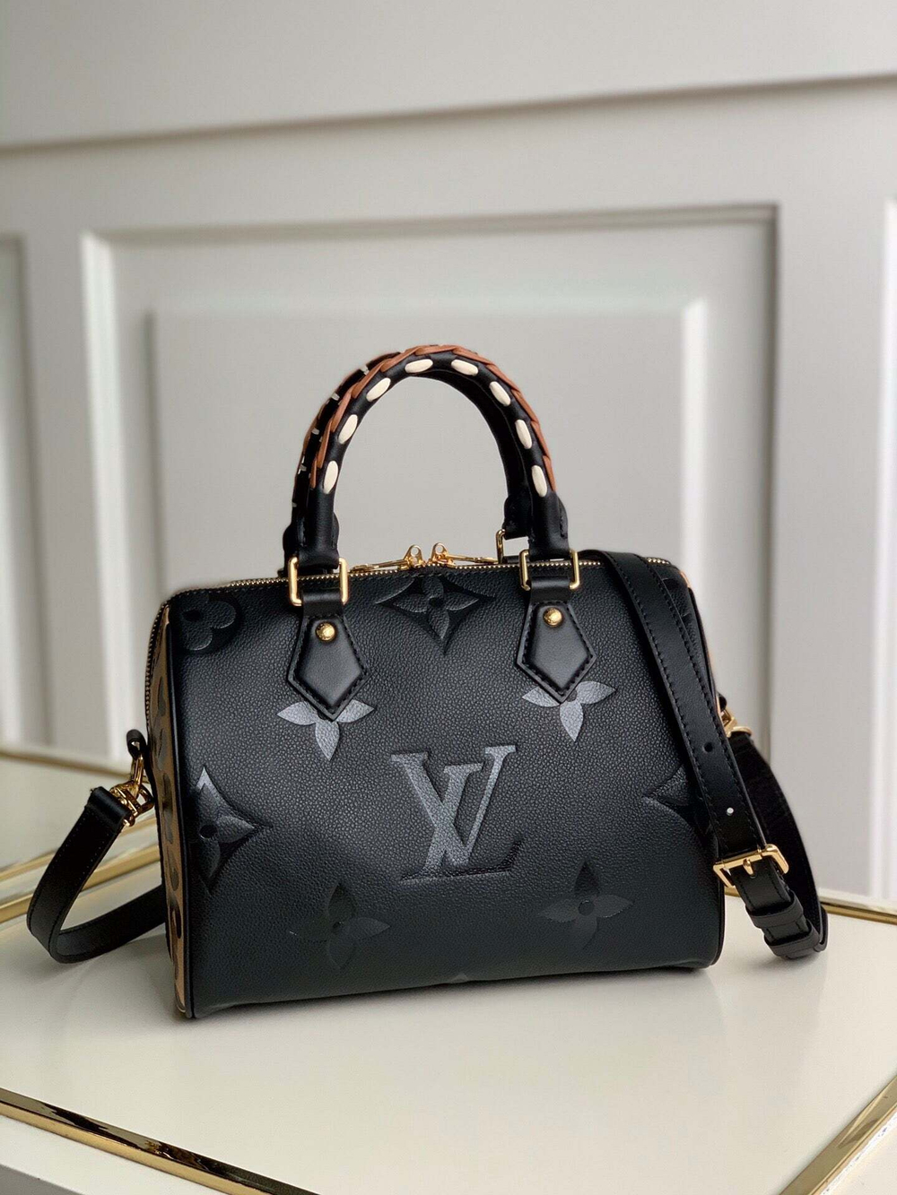 Louis Vuitton Speedy 25