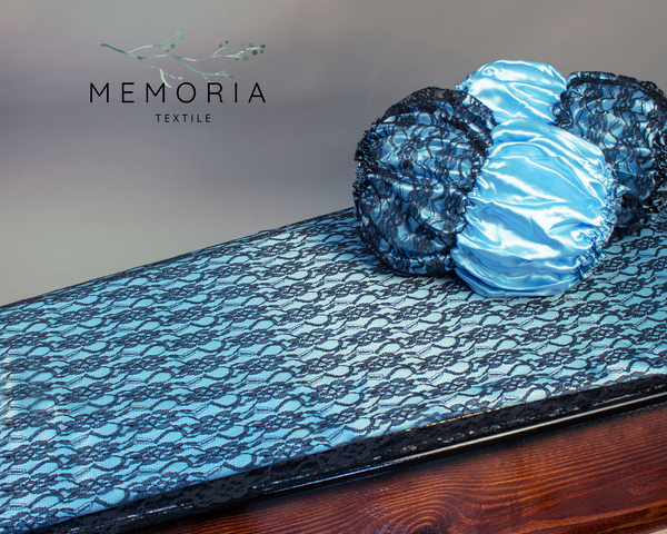 Чехол на гроб "Атлас с гипюром"