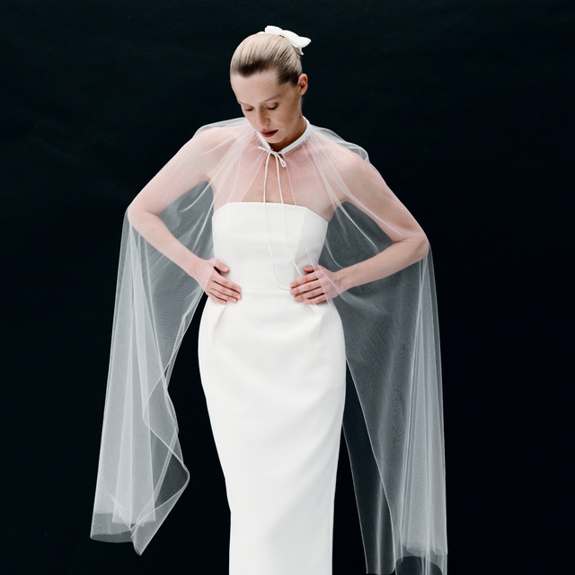 Кейп с длинными рукавами