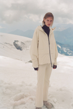 H&M Утепленная горнолыжная куртка StormMove™, кремовый