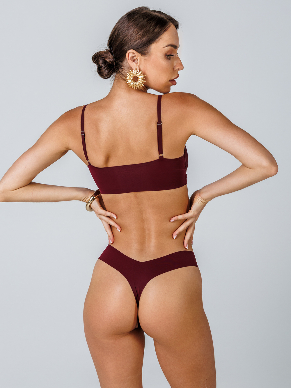 Трусики стринги