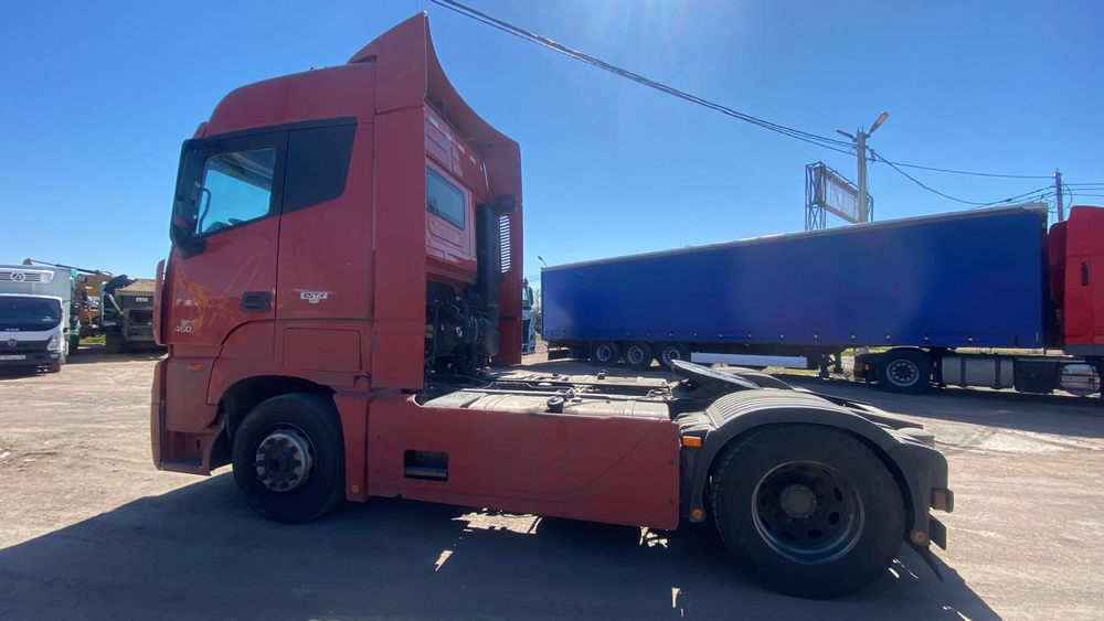 Foton AUMAN 4x2 Седельный тягач BJ4189SLFKA (Дизельный, 11,8 л, 470 л.с. АТ)