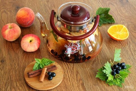Что добавить в чай для вкуса и пользы?