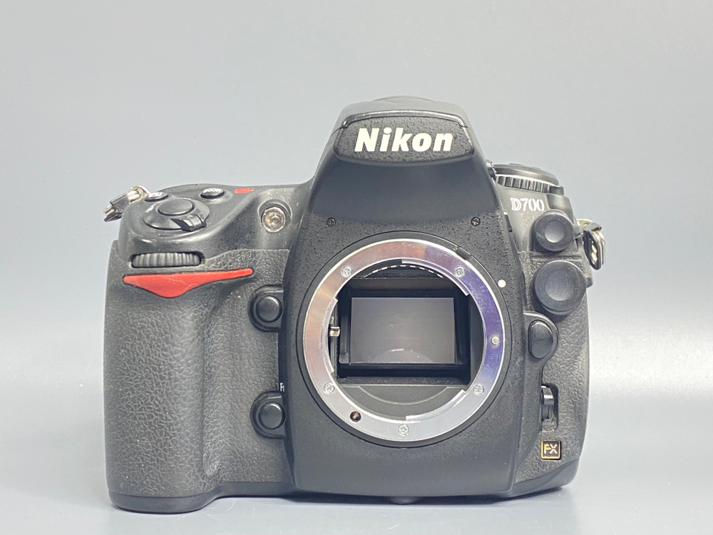 Nikon D700 43500 кадров