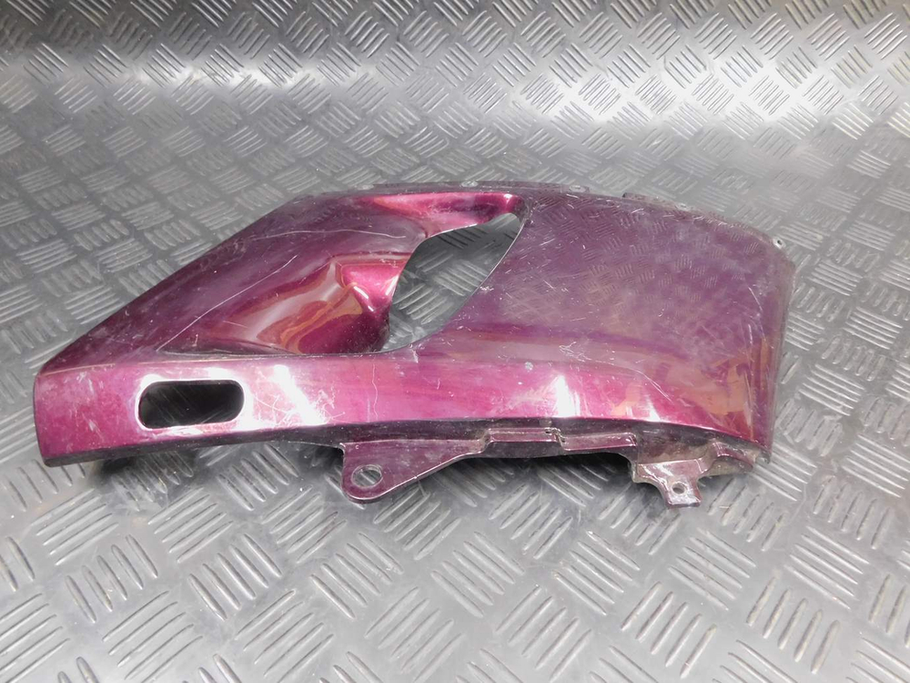 Пластик боковой правый Kawasaki ZZR 400 98 053065