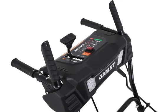 Бензиновый снегоуборщик GIGANT SP-8-710ES