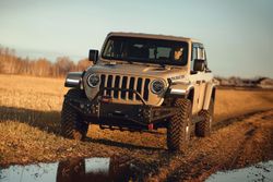 Бампер силовой передний BMS HUNTER для Jeep Gladiator JT 2018-2026